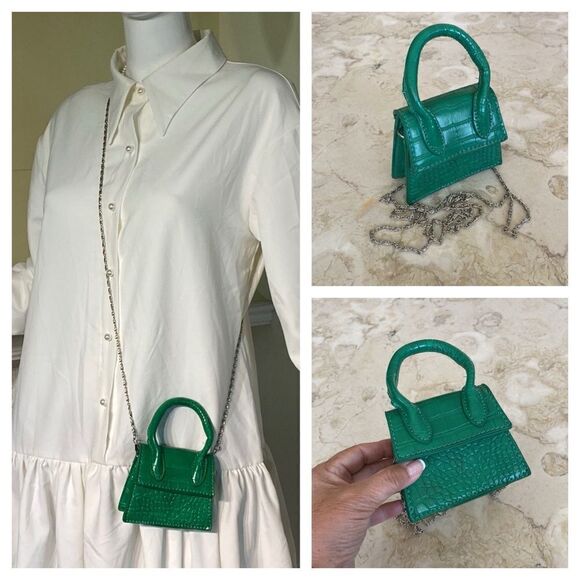 Ultra Mini Le Chiquito Green Croc Embossed Faux Leather Bag w/ Chain Strap - Picture 1 of 10